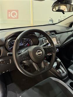 نيسان فيرسا